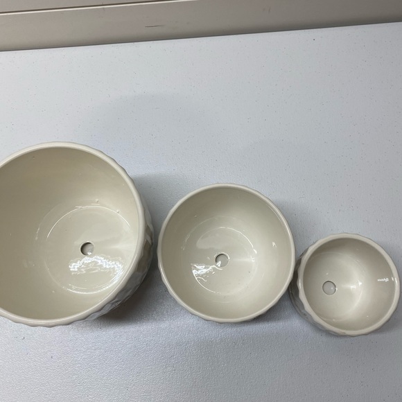 New Set of 3  Modern Ceramic Planters - Picture 6 of 7